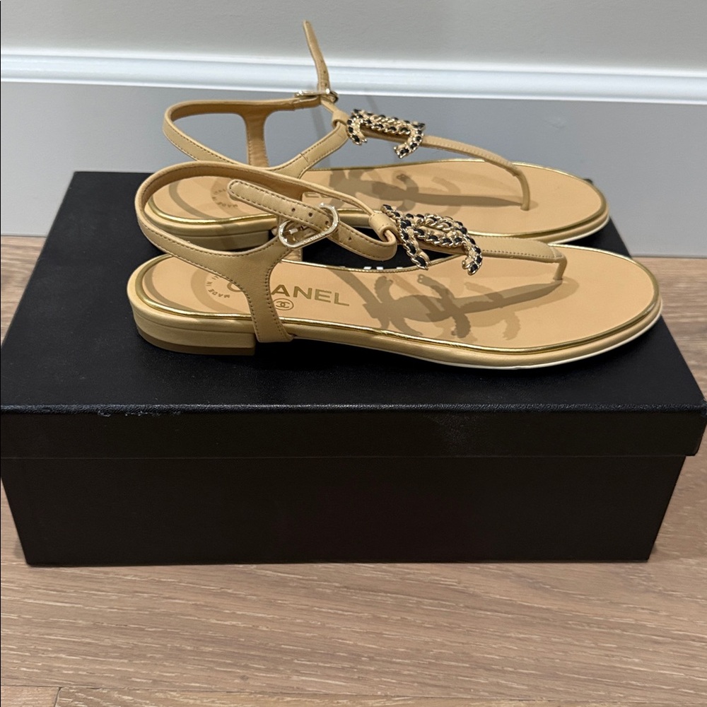 Authentic brand new CHANEL Beige Sandals with Iconic Logo - Picture 2 of 4